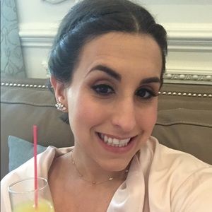 Meet your Posher, Rebecca